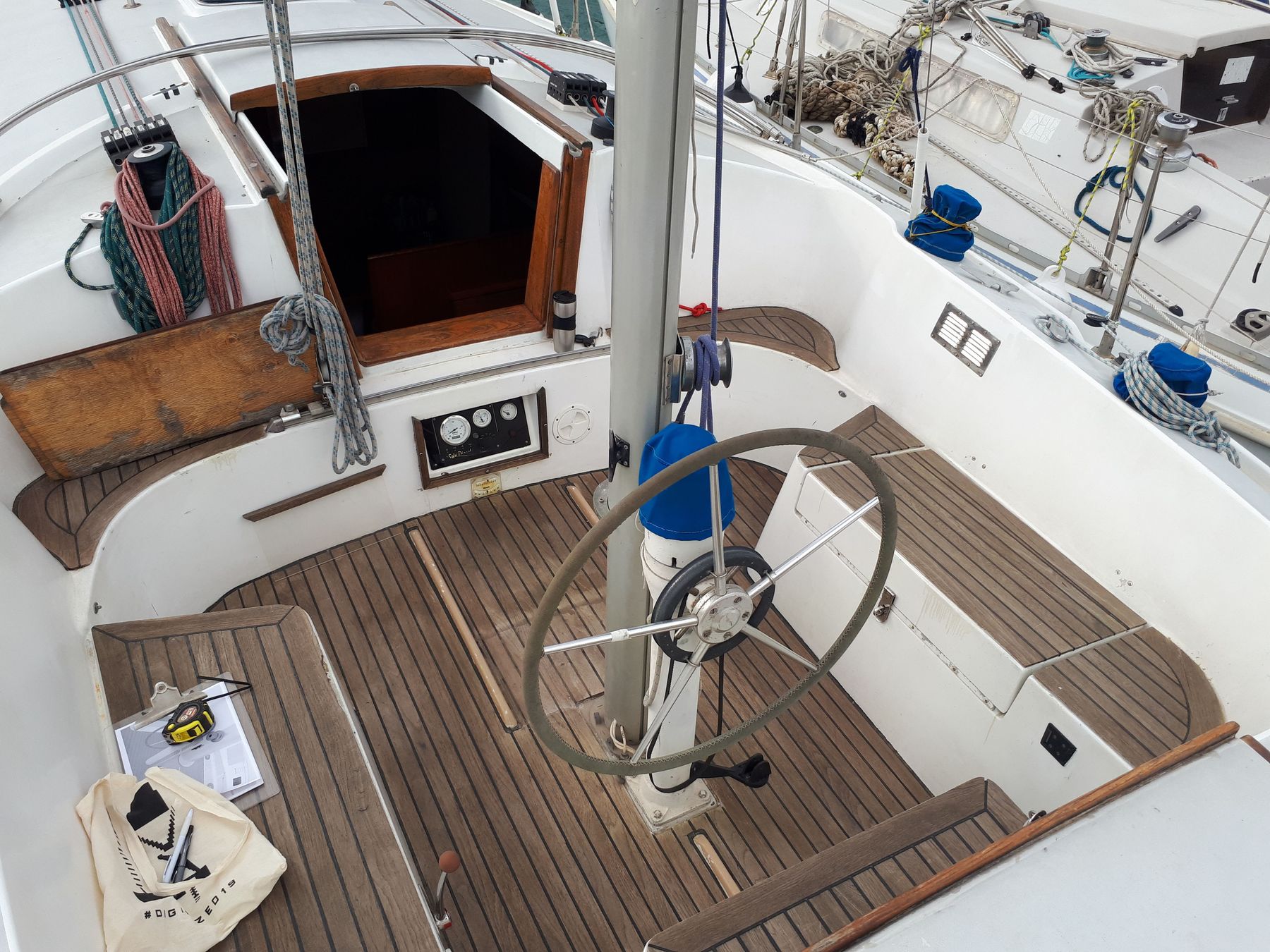 Exterior 13