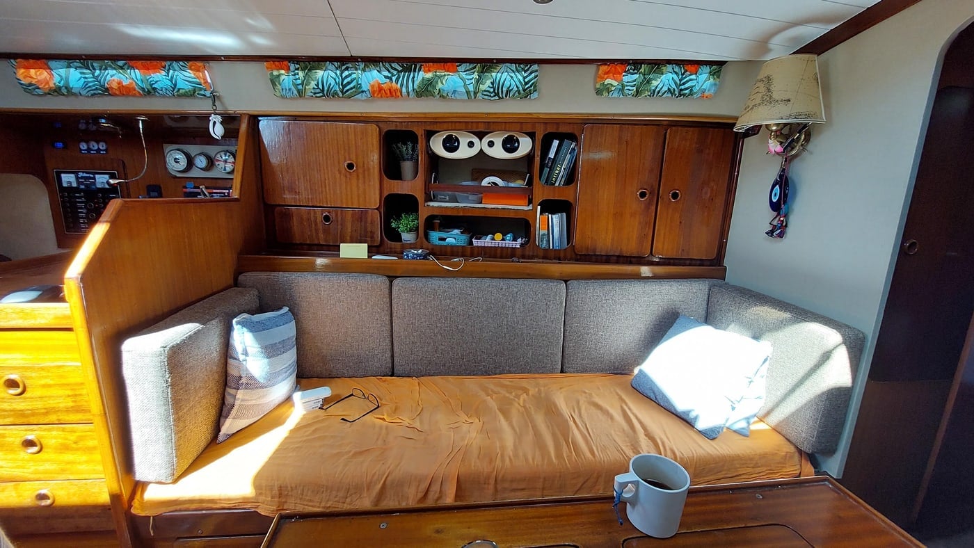 Interior 3