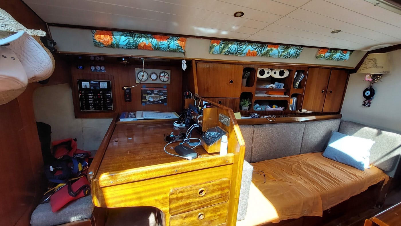Interior 7