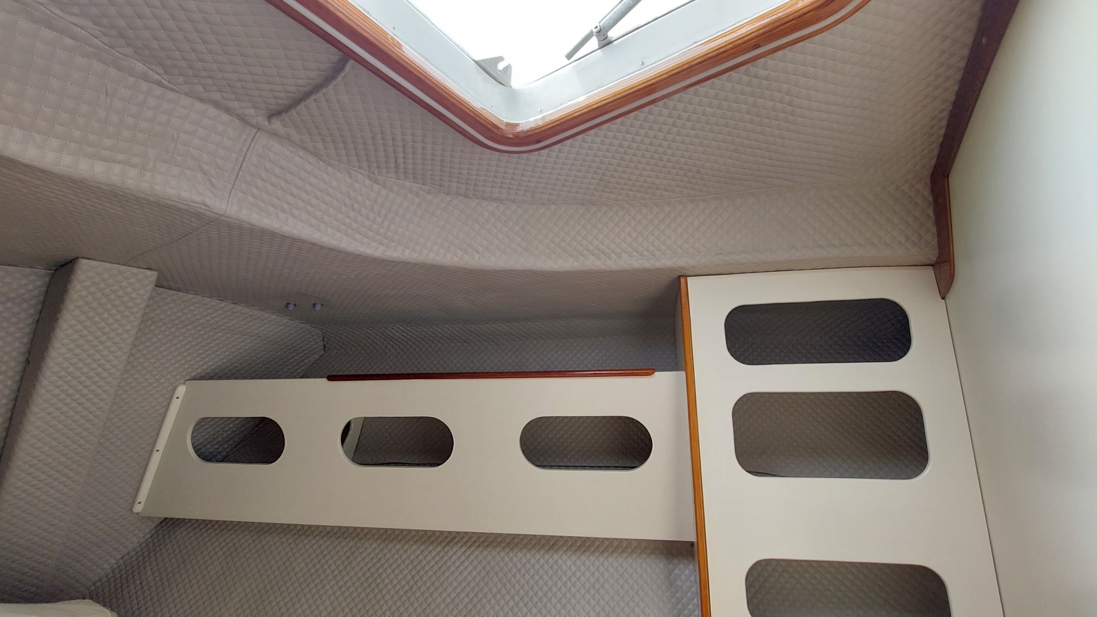 Interior 24